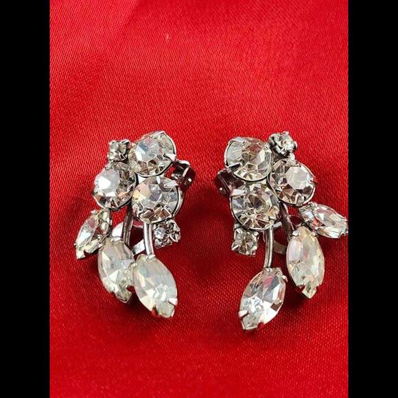 Vintage Rhinestone Earrings Clip On 1 inch tall - Picture 2 of 3
